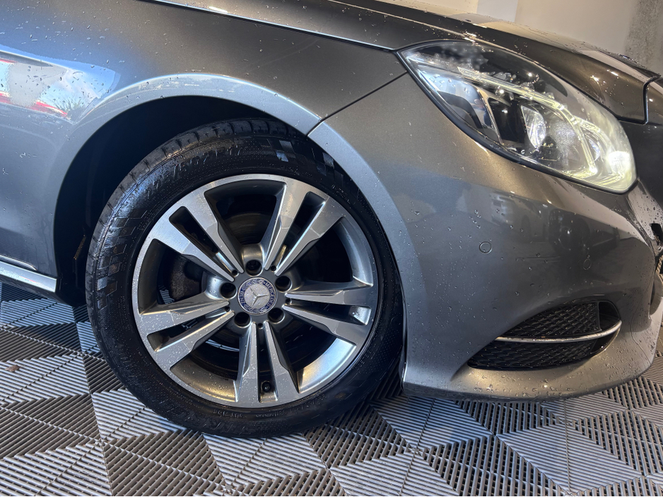 2016 Mercedes-Benz E Class - image 11