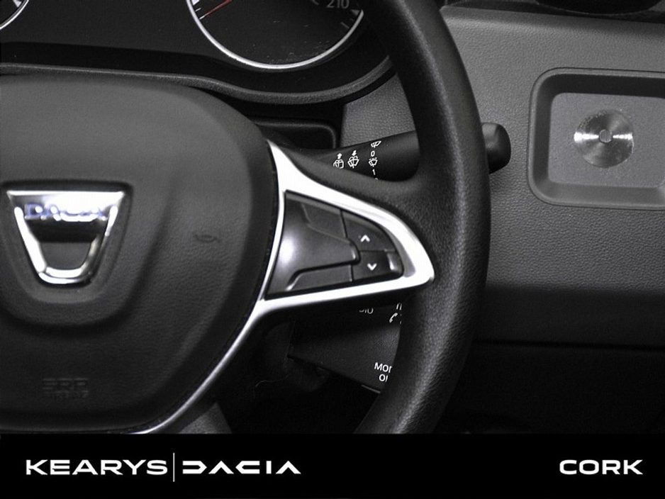 2019 Dacia Duster - image 21