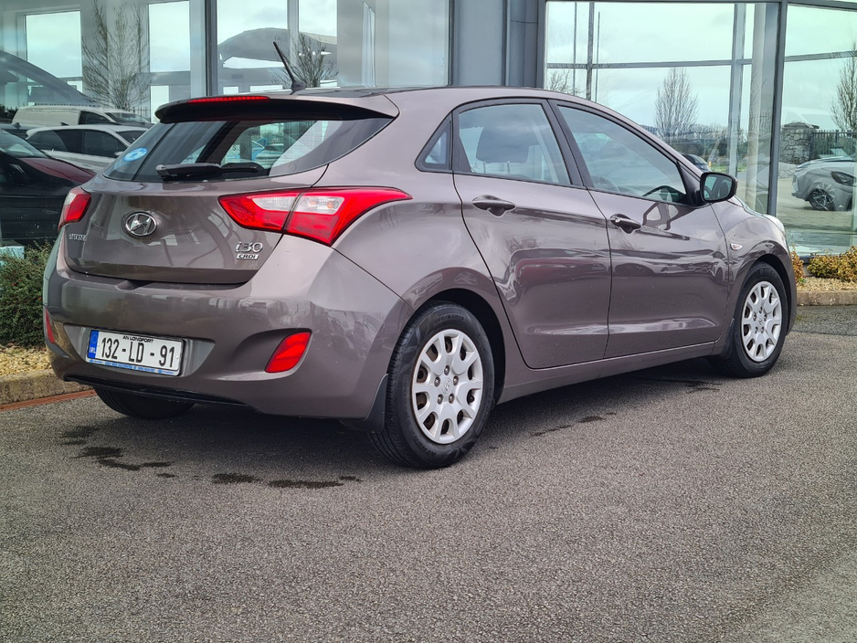 2013 Hyundai i30 - image 4