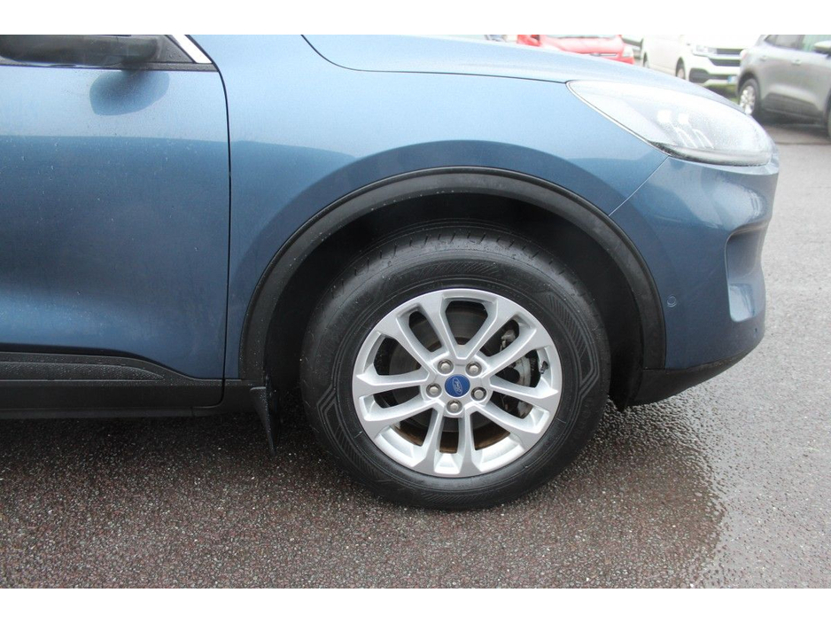 2022 Ford Kuga 2.5 Duratec 190PS FHEV Titanium Auto