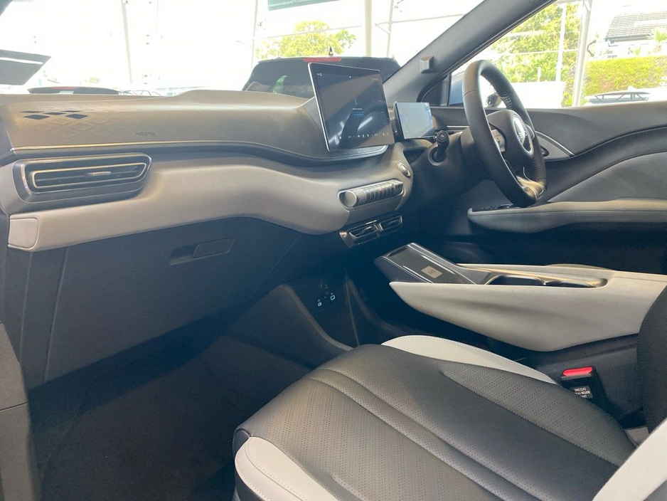 2026 BYD Dolphin Surf - image 16