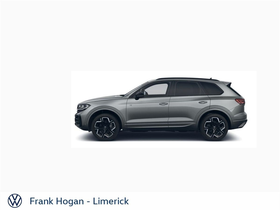 2026 Volkswagen Touareg - image 2