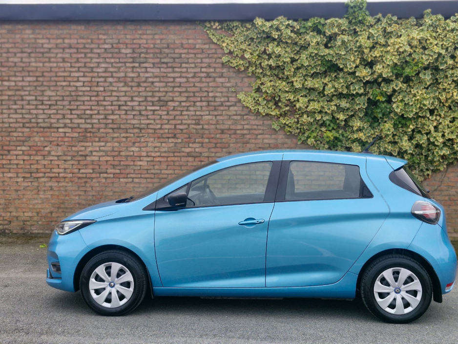 2020 Renault Zoe - image 4