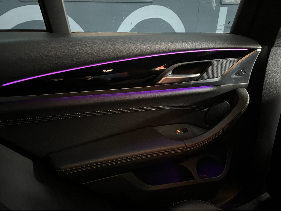 2021 BMW X3 - image 21