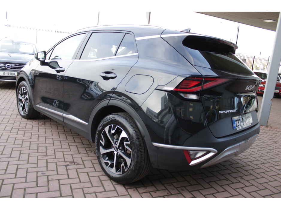 2023 Kia Sportage - image 6