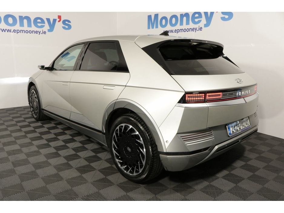 2024 Hyundai Ioniq 5 - image 7