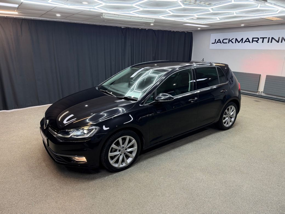 2018 Volkswagen Golf - image 5