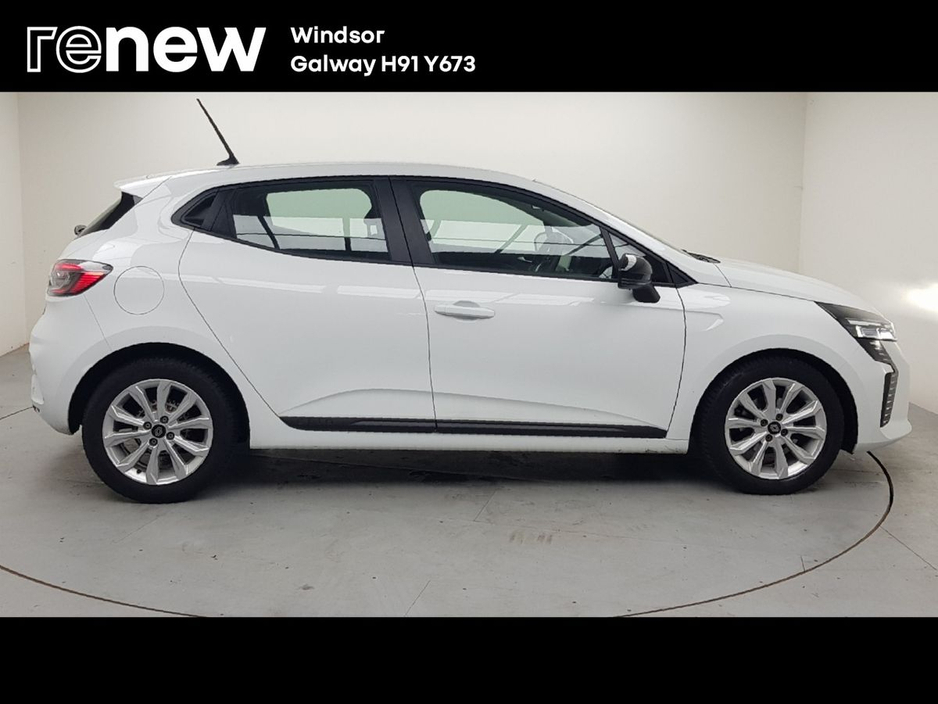 2024 Renault Clio TCe 90 DFull Evolution €20,995