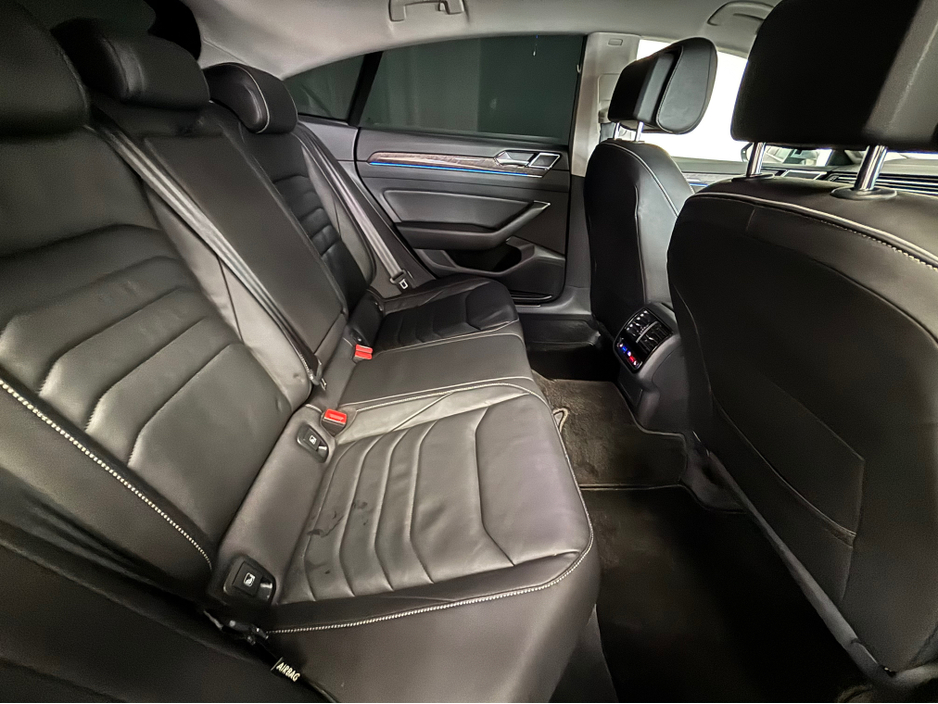 2019 Volkswagen Arteon - image 10