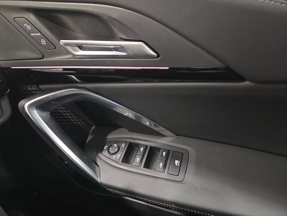 2025 BMW iX1 - image 23