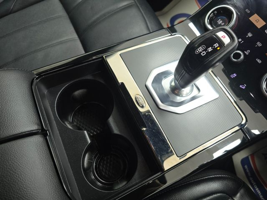 2021 Land Rover Range Rover Evoque - image 40