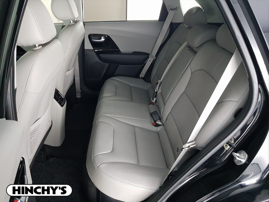 2021 Kia Niro - image 7