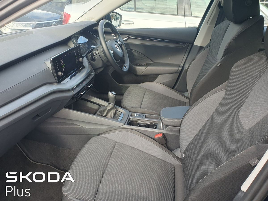 2024 Skoda Octavia Ambition 2.0TDi 150HP - Tiny Mileage 2 Year Warranty €33,995