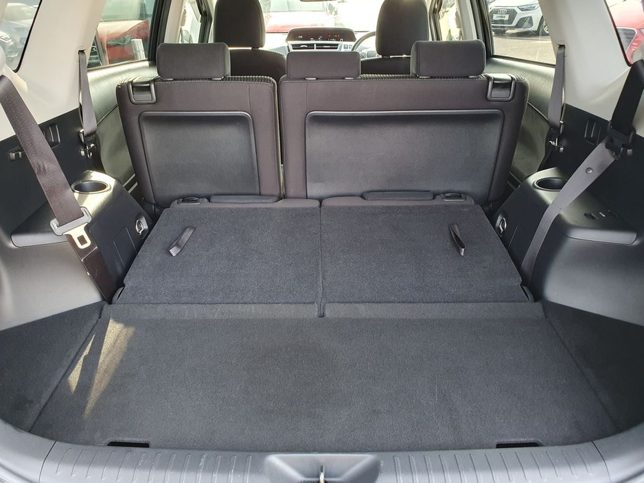 2016 Toyota Prius+ - image 22