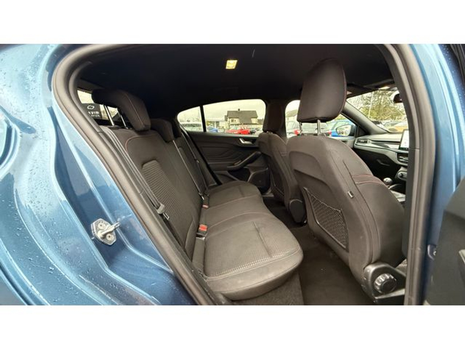 2024 Ford Focus - image 8