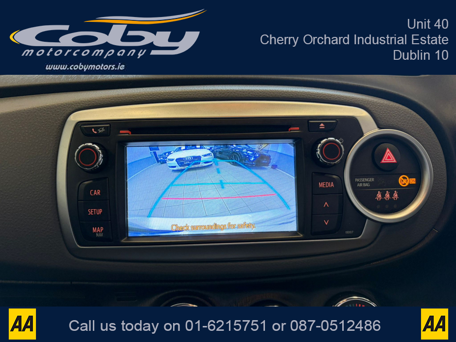 2014 Toyota Yaris - image 23