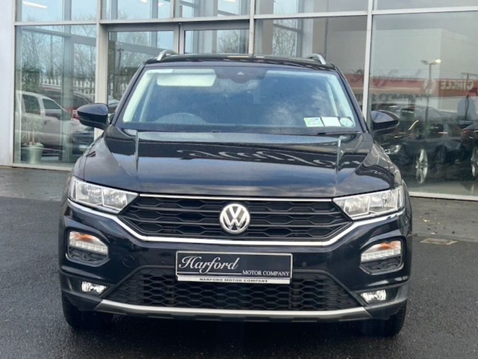 2019 Volkswagen T-Roc 1.0 TSI 115bhp Design €18,495