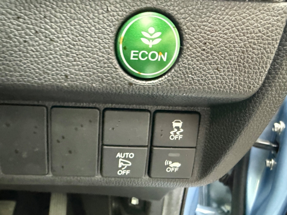 2017 Honda Fit - image 19