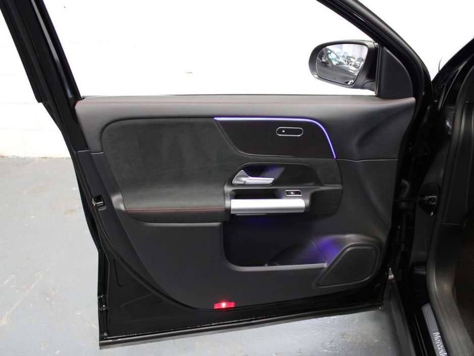 2024 Mercedes-Benz GL Class - image 30