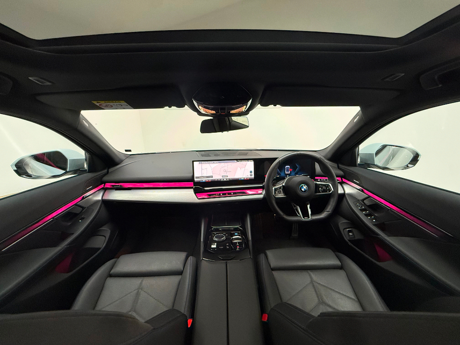 2024 BMW i5 40 M SPORT EDRIVE *PAN ROOF* €63,990