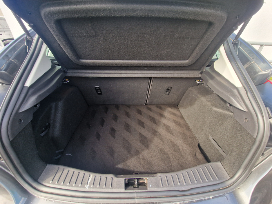 2015 Ford Focus - image 32