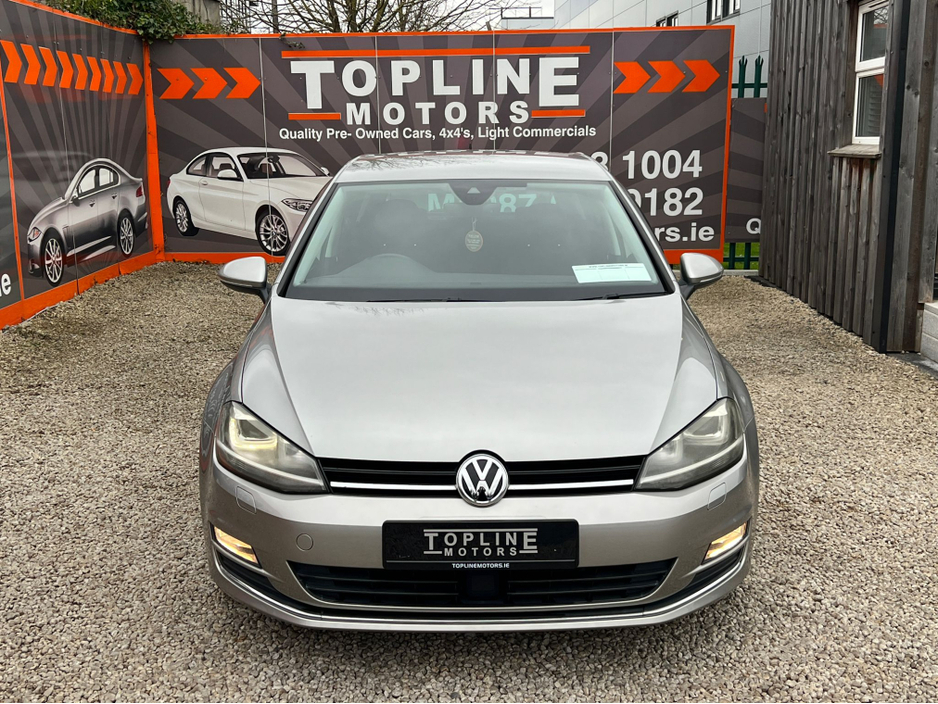 2017 Volkswagen Golf - image 2