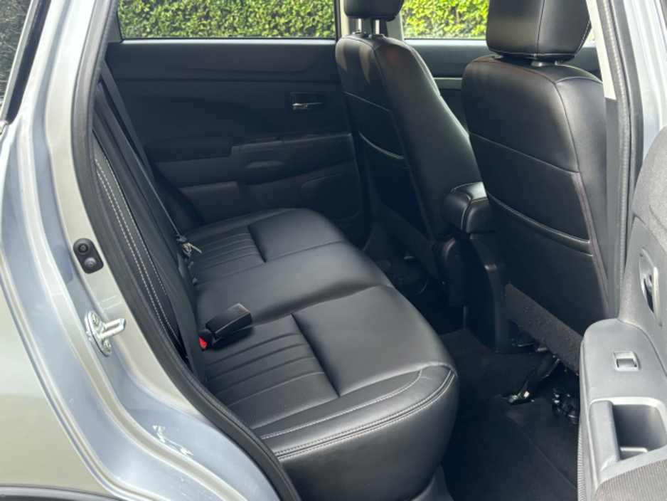 2016 Mitsubishi ASX - image 9