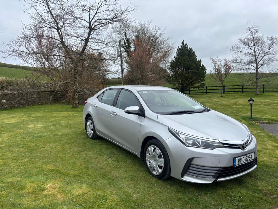 2018 Toyota Corolla - image 3