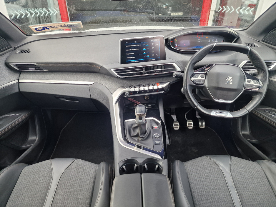 2019 Peugeot 5008 - image 29