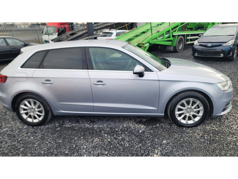 2015 Audi A3 - image 8