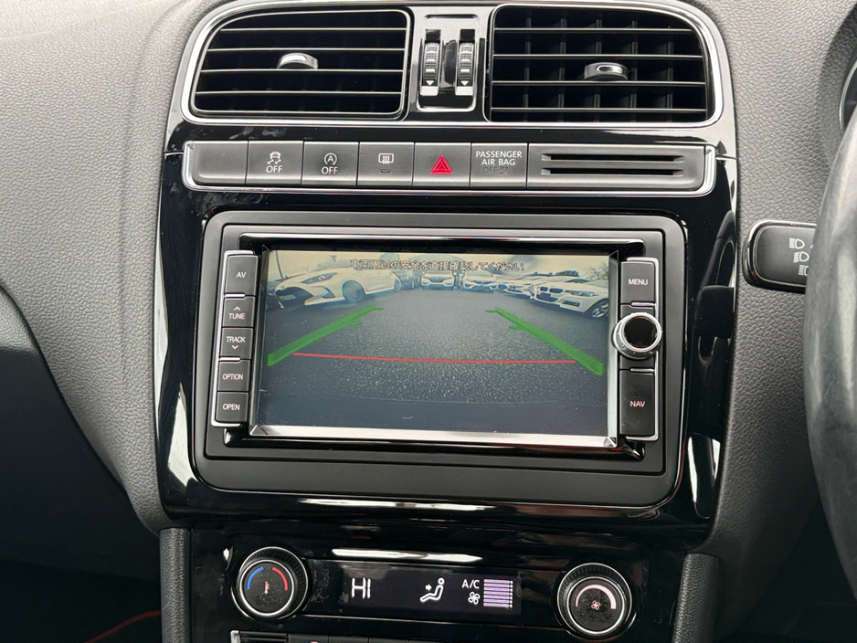 2016 Volkswagen Polo - image 15