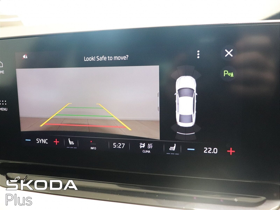 2023 Skoda Octavia - image 16