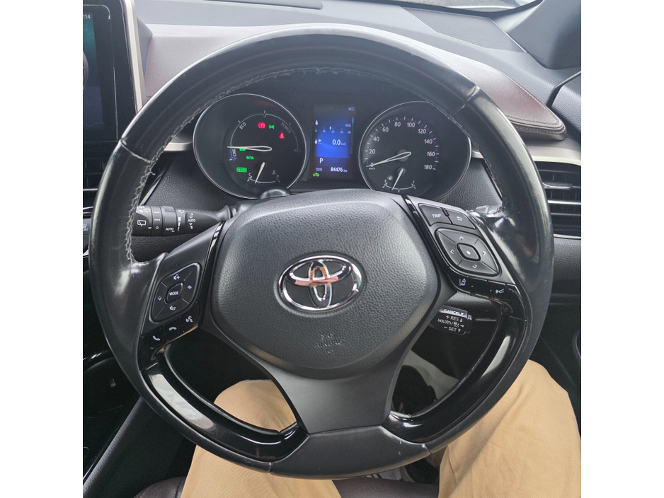 2018 Toyota C-HR - image 19