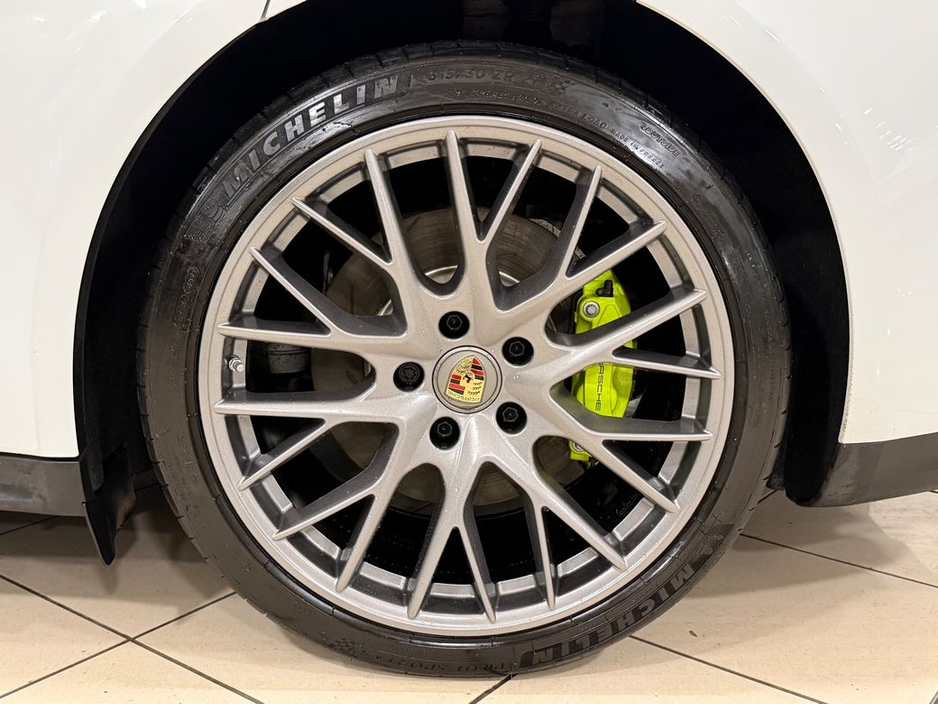 2023 Porsche Panamera 2.9 V6 E-HYBRID=PAN ROOF//LOW MILES//D REG=FULL PORSCHE SERVICE HISTORY=TAILORED FINANCE PACKAGES AVAILABLE=TRADE IN'S WELCOME €84,995