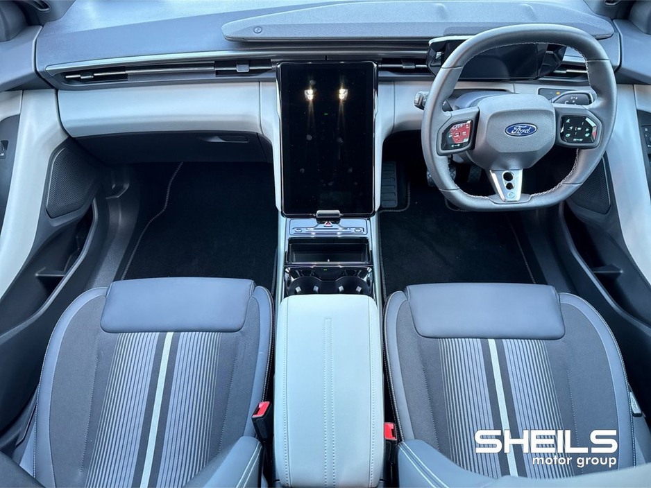 2026 Ford Capri - image 3