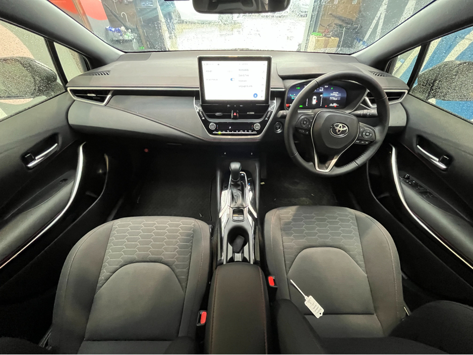 2025 Toyota Corolla - image 14