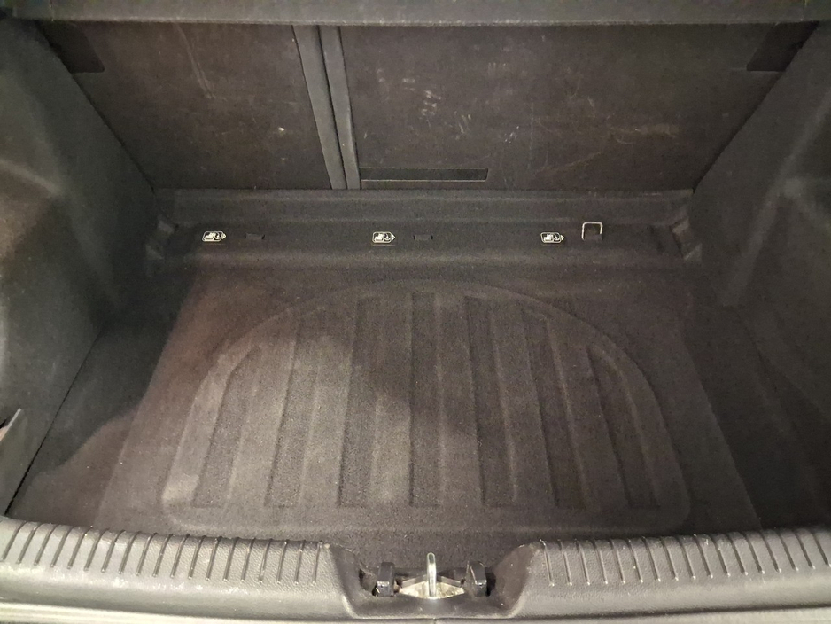 2014 Hyundai i30 - image 9