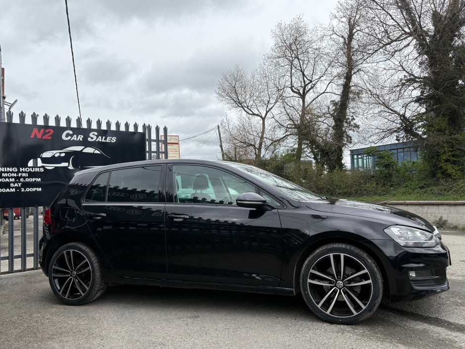 2017 Volkswagen Golf - image 7