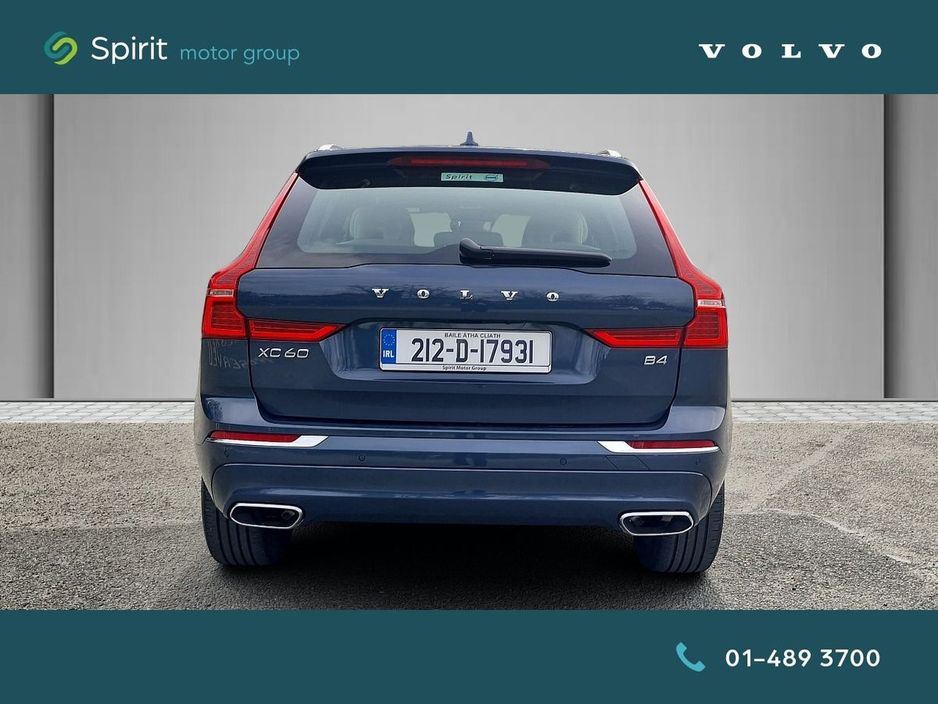 2021 Volvo XC60 - image 7