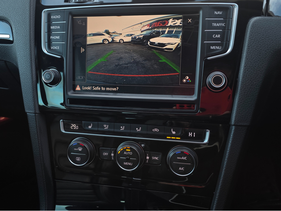 2015 Volkswagen Golf ESTATE ( 152 REG LEATHER FULL LEATHER SEATS 1.4 TSI AUTOMATIC ESTATE FULL LEATHER HEATED ELECTRIC SEATS  REV CAMERA ALLOYS LOW TAX BAND €13,950