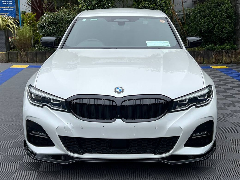2021 BMW 3 Series - image 16