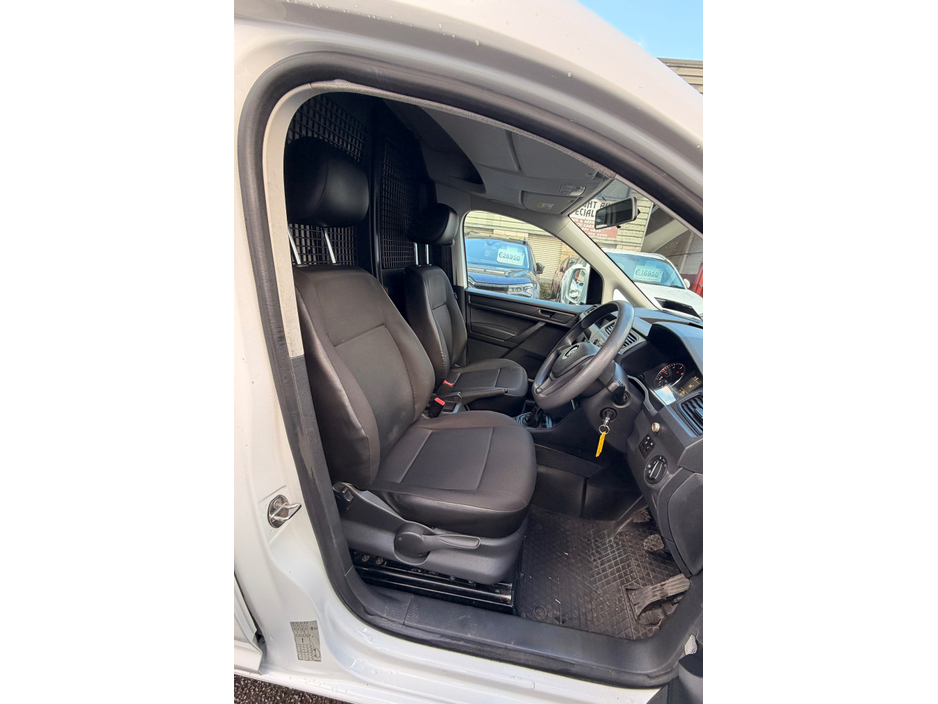 2019 Volkswagen Caddy 102BHP MAXI €13,414