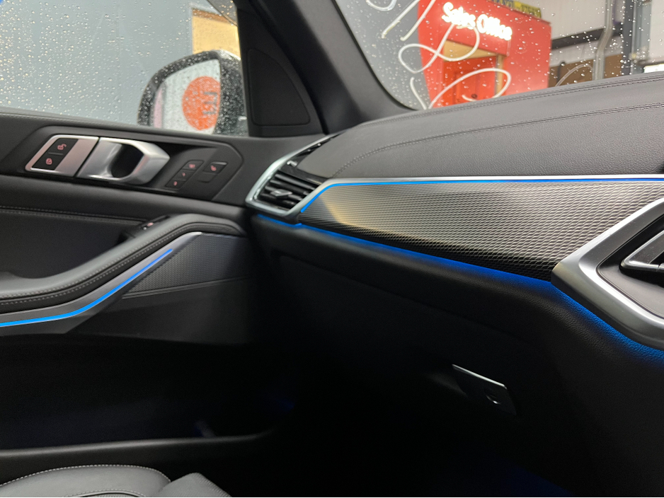 2021 BMW X5 - image 20