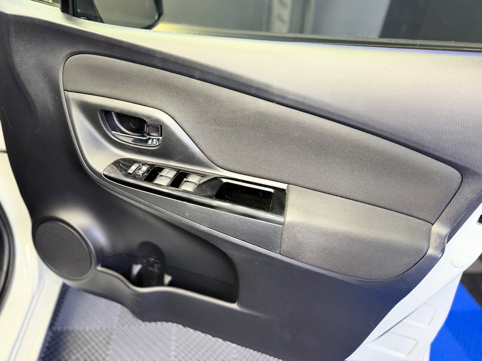 2019 Toyota Vitz 1.0 VVT-i 3Dr Terra €13,900