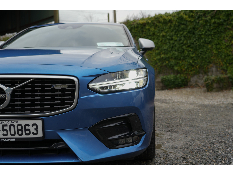 2018 Volvo S90 - image 16