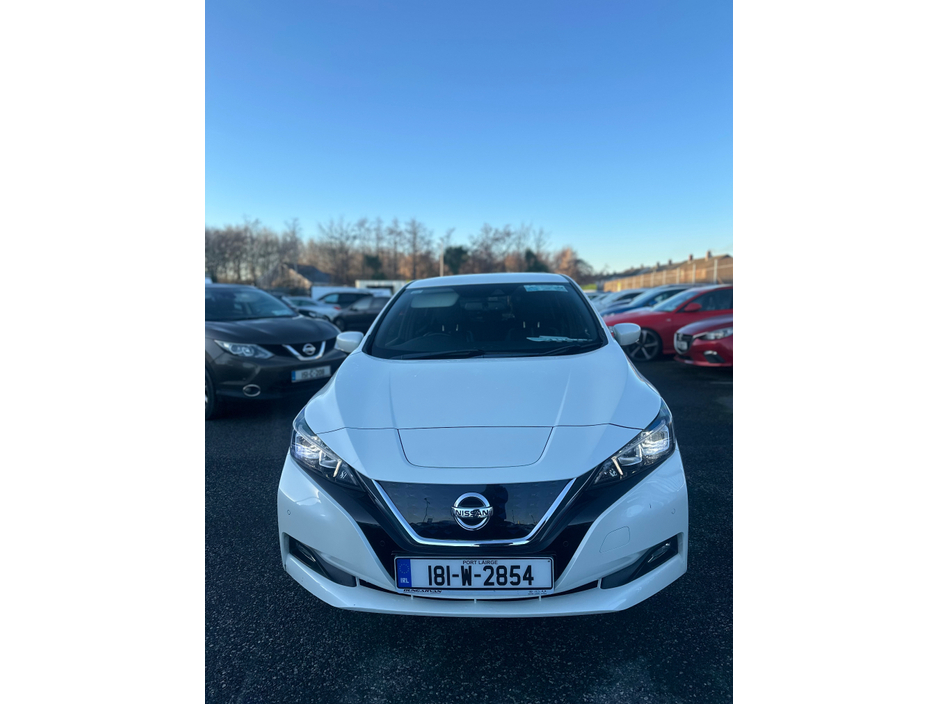 2018 Nissan Leaf - image 3