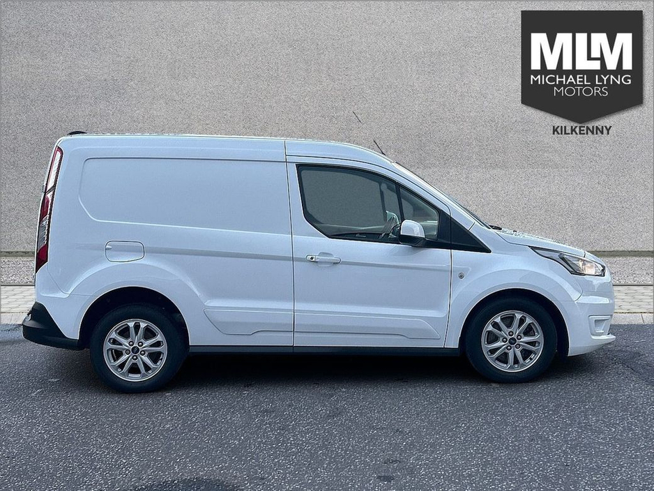 2022 Ford Transit Connect - image 7