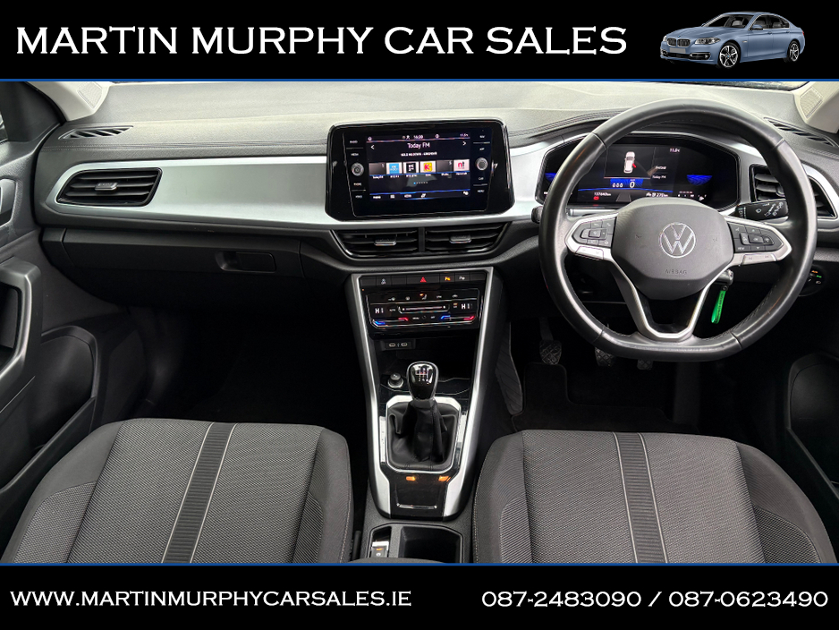 2023 Volkswagen T-Roc - image 11