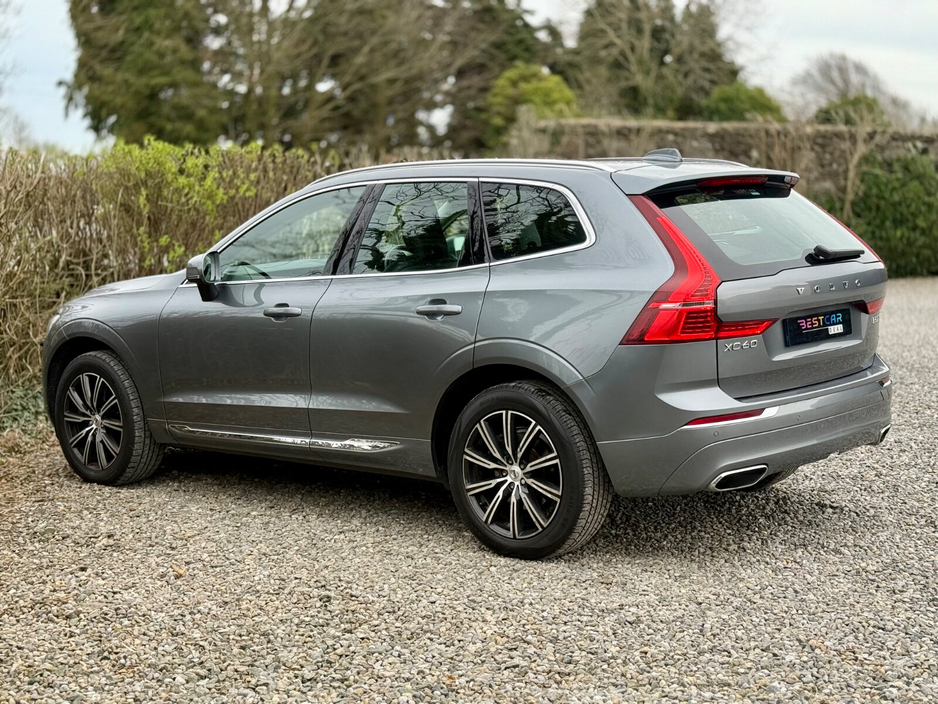 2020 Volvo XC60 - image 9