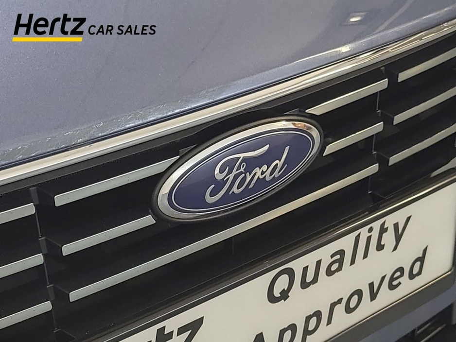 2023 Ford Focus - image 9